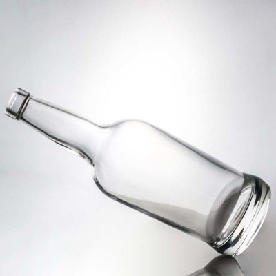 Customized Logo Glaskragen 700ml runde Flasche für Wodka Brandy Whisky und mehr