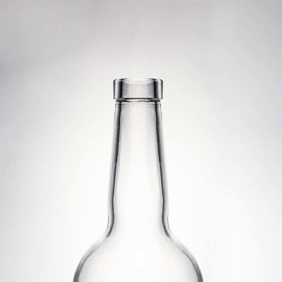 Customized Logo Glaskragen 700ml runde Flasche für Wodka Brandy Whisky und mehr