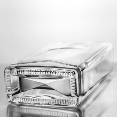 Glasflasche mit Quadratkappe für den industriellen Alkohol Rum Wodka Whisky Tequila Gin