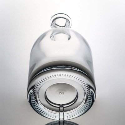 Maßgeschneiderte Form 500 ml 700 ml 750 ml runde Flasche aus Glas mit Korkkappe