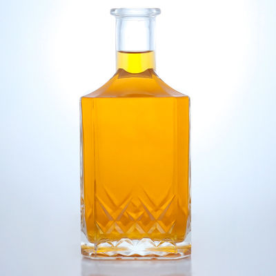 Individuelle Polygon Glasflasche für Wodka Whisky Gin Rum Spirit