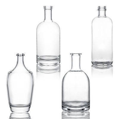 Glasmaterial Anpassungsfähigkeit und Form Rum Wodka Whisky Tequila Ginflasche mit Deckel