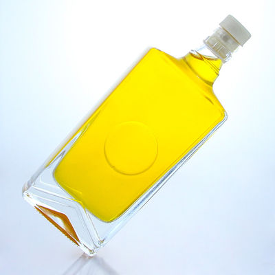 Industrielle Spirituosen Viereckglasflasche mit Guala-Kappe und anpassbarer Kapazität