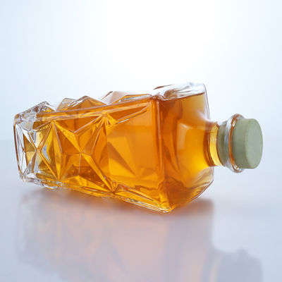 Einzigartiges Design 800 ml Glasflasche für Bier Gin Rum Champagner Brandy Whisky Clear Flint