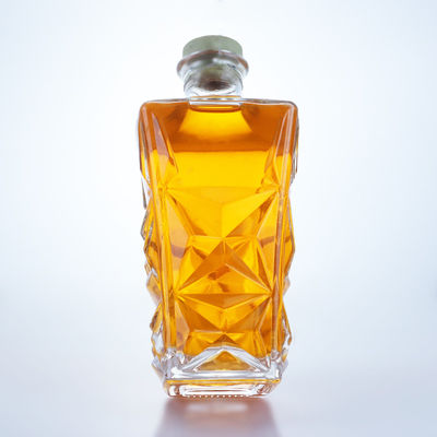 Einzigartiges Design 800 ml Glasflasche für Bier Gin Rum Champagner Brandy Whisky Clear Flint