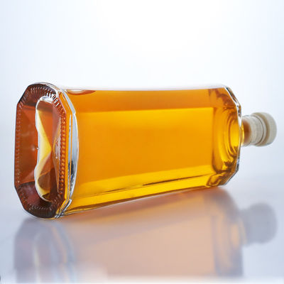 Individuelles Logo 500 ml klare Flint Glasflasche für Gin Rum Champagner Brandy Whisky Liquor