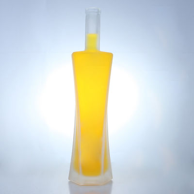 Custom Logo Glasflasche 750 ml Kapazität für Gin Rum Champagner Brandy und Whisky