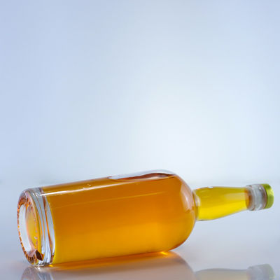 Individuelles Logo 750 ml klare Flint-Runde Glasflasche für Gin Rum Champagnerlikör