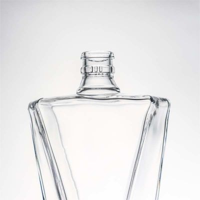 Brandy Champagner Gin Tequila Glasflasche 700 ml mit Korkkappe und individuellem Logo