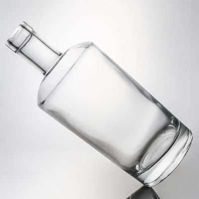 Halsbandmaterial Glas 750 ml rund geformte klare Flintflasche für kundenspezifischen Gin Rum