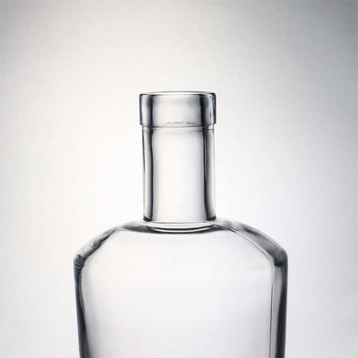 Halsbandmaterial Glas 750 ml rund geformte klare Flintflasche für kundenspezifischen Gin Rum