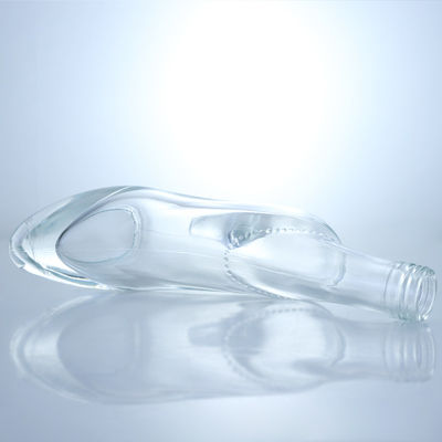Einzigartiges Design Flint Glass 500ml 750ml Wodka Gin Whisky Brandy Leere Flasche mit Kork