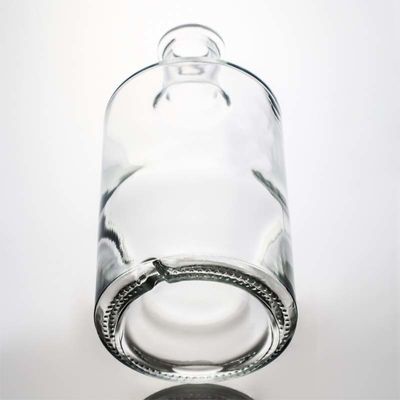 Durchsichtige oder kundenspezifische runde 750 ml 1000 ml Glasflasche mit Holzkork für Whisky