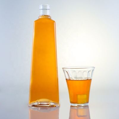 Customized Logo Klarglas 750 ml Whisky Flasche mit Korken und quadratische Form