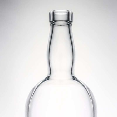 Customized Logo High Flint Gin Rum Liquor Glasflasche mit Kork 700ml 800ml 1000ml