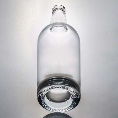 Customized Logo High Flint Gin Rum Liquor Glasflasche mit Kork 700ml 800ml 1000ml