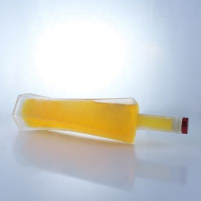 750 ml klare Wodka Whisky Glasflaschen mit Kork für Getränke Lagerung Kragen Material