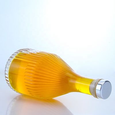 Flint Glass 500ml 750ml 1000ml spezielle Wodka Whisky Flasche mit individuellem Logo