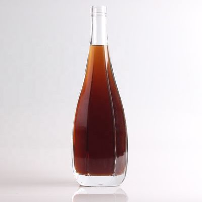 Durchsichtige 750 ml Flint Glass Leere Liquor Rum Gin Spirituosen Wodka Tequila Flaschen mit Kork