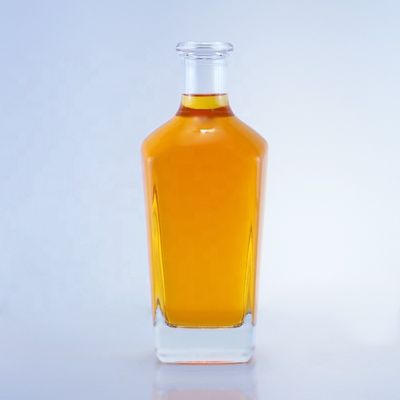 750 ml klare Flasche mit Lack für Liquor für einzigartige Flüssigkeit Whisky Wodka Rum Tequila