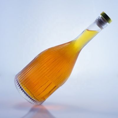 Durchsichtige leere Glasflasche für Wodka Gin Rum Whisky Brandy in 500 ml 750 ml 1000 ml
