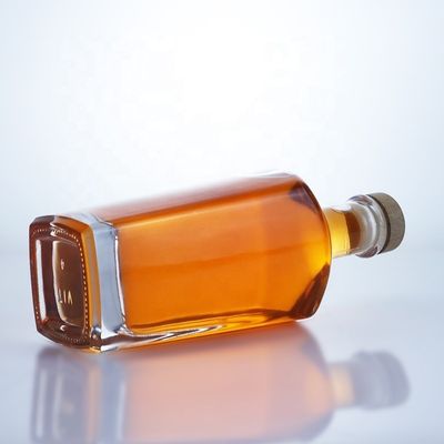 Warmstempeln Oberflächenbehandlung Klar oder angepasste Farbe 750 ml Rum Wodka Likör Glasflasche