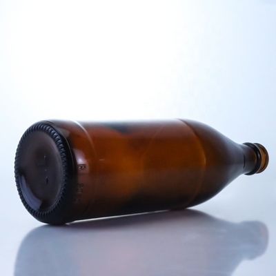 SCREW CAP Bier leere Glasflaschen mit Kronenkappen 700 ml 750 ml kreative kleine Bernsteinflasche