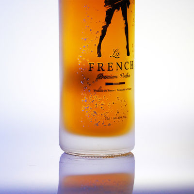 Großhandel 750 ml 1000 ml Frosted Decal Glasflasche für Bier Wodka Whisky Spirituosen