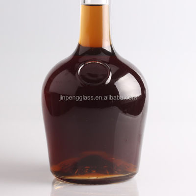 Maßgeschneiderte Flaschen mit langem Hals und dickem Boden aus Flintglas für Wodka Gin Rum Champagner
