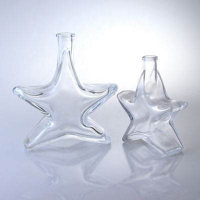 Whisky-Wodka- und Brandy-Glasflasche in besonderer Form mit Korkenoberfläche aus Glas