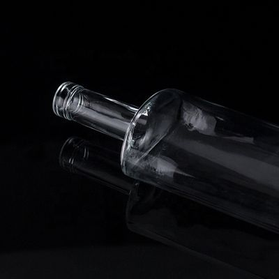 1750 ml 1000 ml Glasflaschen für Spirituosen kundenspezifische runde Wodka Flasche vielseitige Verwendung