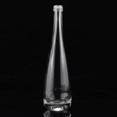 Elegante japanische Sake-Flasche mit Alkohol 500 ml Besonderheitsglas mit Versiegelung