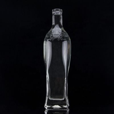 750 ml Super Flint Round Shoulder Quadratische Rum-Wodka Alkohol Glasflasche mit Kork