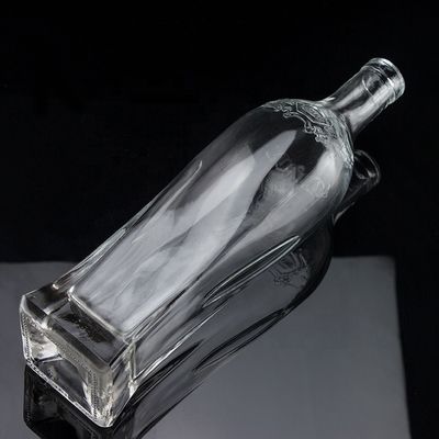 750 ml Super Flint Round Shoulder Quadratische Rum-Wodka Alkohol Glasflasche mit Kork