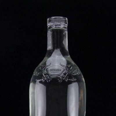 750 ml Super Flint Round Shoulder Quadratische Rum-Wodka Alkohol Glasflasche mit Kork