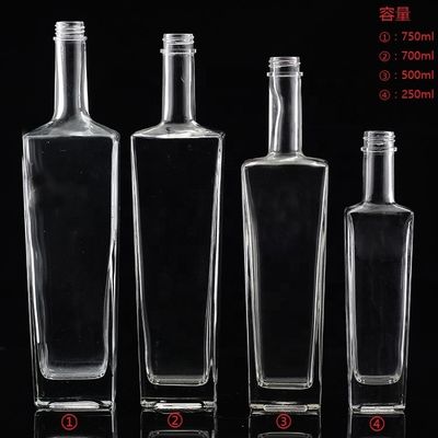 Glas-Basismaterial Wodka Alkohol Glasflasche unterschiedliche Größen für Destillerien
