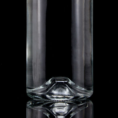 Glasflasche für Alkohol 750 ml Kapazität Säure Etch Oberfläche Glasmaterial