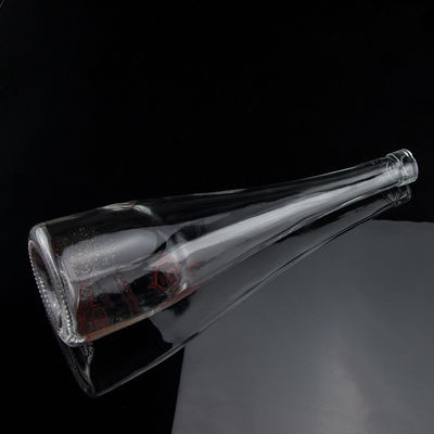 Kegelförmiger Bildschirmdruck Wodka Whisky Liquor Glasflasche 750 ml mit Super Flint Glas