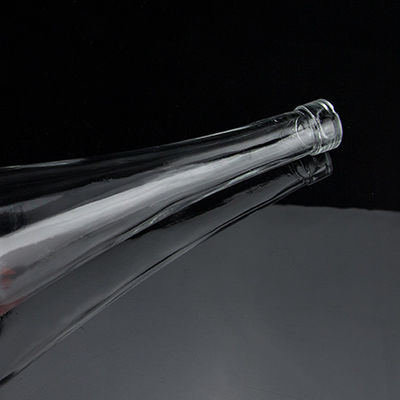 Kegelförmiger Bildschirmdruck Wodka Whisky Liquor Glasflasche 750 ml mit Super Flint Glas